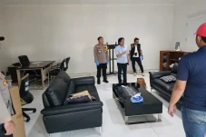 TV 32 Inci di Rumah...
