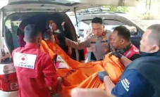 Ibu dan Anak Tewas Bersimbah...