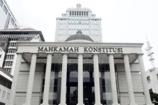 Jelang Putusan MK, Tim...