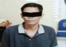 Cemburu Istri Siri Berfoto...