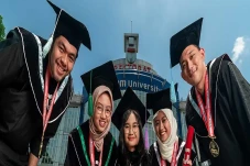5 Beasiswa Dalam Negeri...
