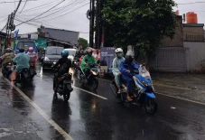 Prakiraan Cuaca Jakarta...