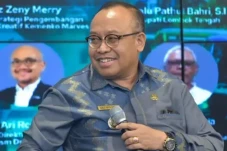Tokoh dan Pengamat Puji...