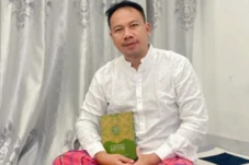 Genap 40 Tahun, Vicky...
