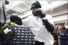 Roy Jones Jr. Pun Tak...