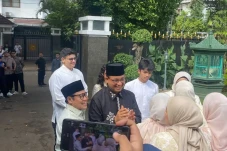 Sambangi Kediaman Cak...