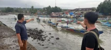 Cari Ikan di Laut, Nelayan...