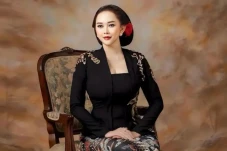 Potret Cantik Aura Kasih...