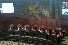 MK Tolak Dalil Kubu...