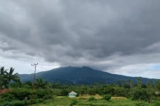 Gunung Lewotobi Laki-Laki...