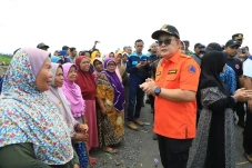 Bey Machmudin Kawal...