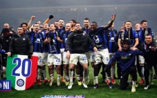Inter Milan Raih Gelar...