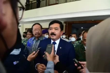 5.000 Rekening terkait...