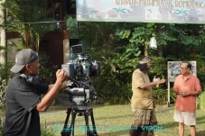 Produser Arab Maklum...
