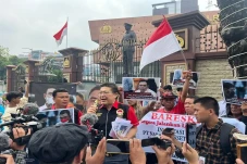 Ratusan Korban Investasi...