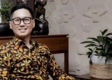 Profil Ivan Cahyadi,...