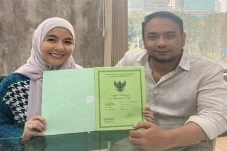 Meisya Siregar Curhat...