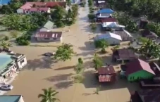 Banjir Luwu Utara Lumpuhkan...