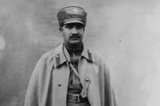 Mengapa Nama Persia...