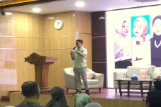 Tantang Mahasiswa Uhamka...