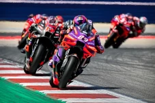 Alex Marquez Tercepat...
