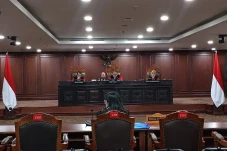 Anwar Usman Digantikan...