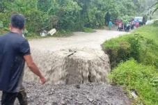 Jalan Nasional Ambles,...
