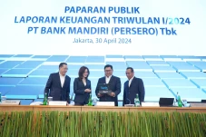 Laba Bersih Bank Mandiri...