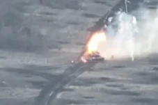 Drone Rusia Gempur Tank...