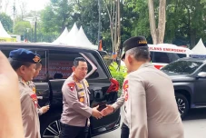 Kapolri Tinjau Langsung...