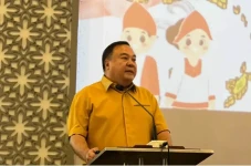 Frans Go: Maluku dan...
