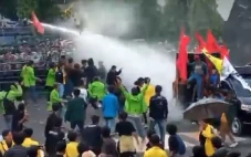 Demo Buruh di Semarang...