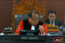 KPU Disentil Hakim Konstitusi:...