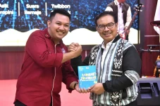 Rayakan HUT Ke-14 GenRe...