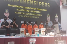 Ungkap Pabrik Narkoba...