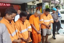 Komplotan Bandit asal...