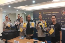 Terungkap! Percakapan...