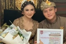 Foto-Foto Mahalini dan...