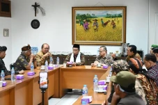 Kawal Pemerintahan Prabowo-Gibran,...