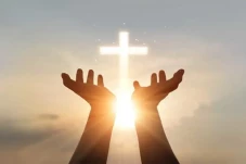Perbedaan Kenaikan Yesus...