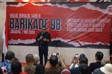 Soal Presidential Club,...