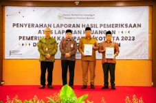 Pemkot Tangsel Kembali...