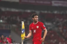 Nathan Tjoe-A-On Rajin...