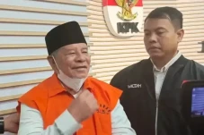 Gubernur Nonaktif Malut...
