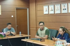 Dewan Pers Minta DPR...