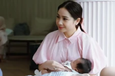 Beri Nama Bayi Perempuannya...