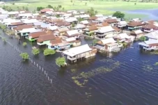 Danau Sidenreng Meluap,...