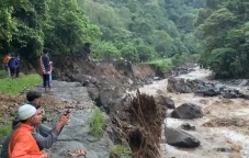 3 Jalur Menuju Padang...