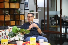Kerja Sama dengan MNC...