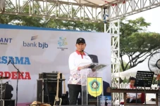 Sekolah di Kabupaten...